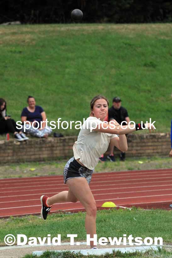 Shot putt, 2022 NEGP Monkton 5, Wednesday, July 20th. Photo: David T. Hewitson/Sports for All Pics